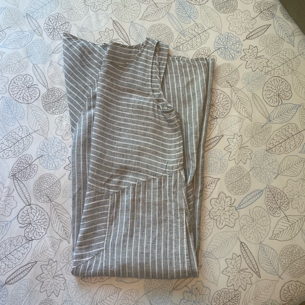 J. Jill 100% Linen Asymmetric Grey White striped Maxi Dress pockets PM EUC - Picture 11 of 16